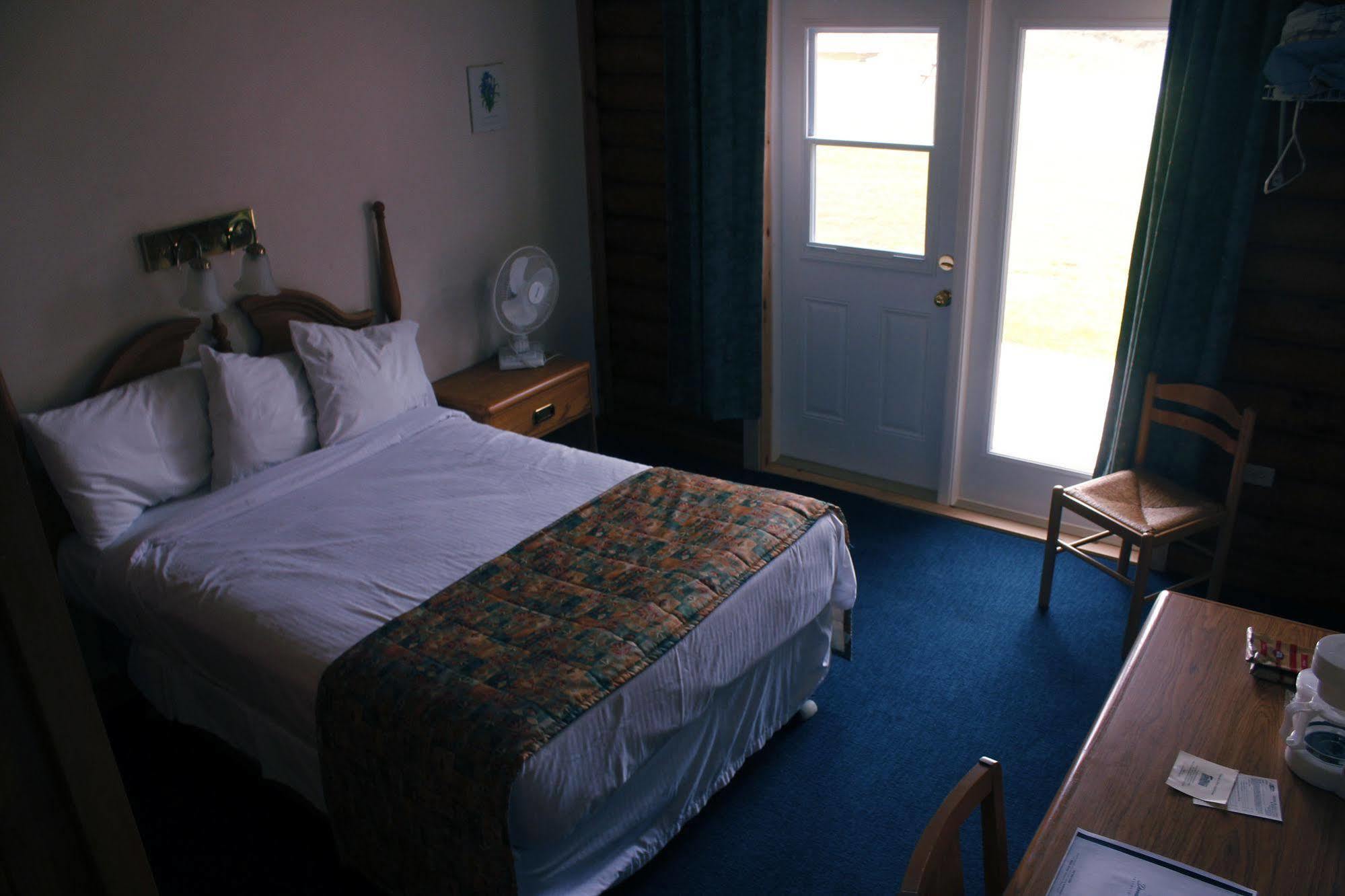 Brier Island Lodge Westport Экстерьер фото