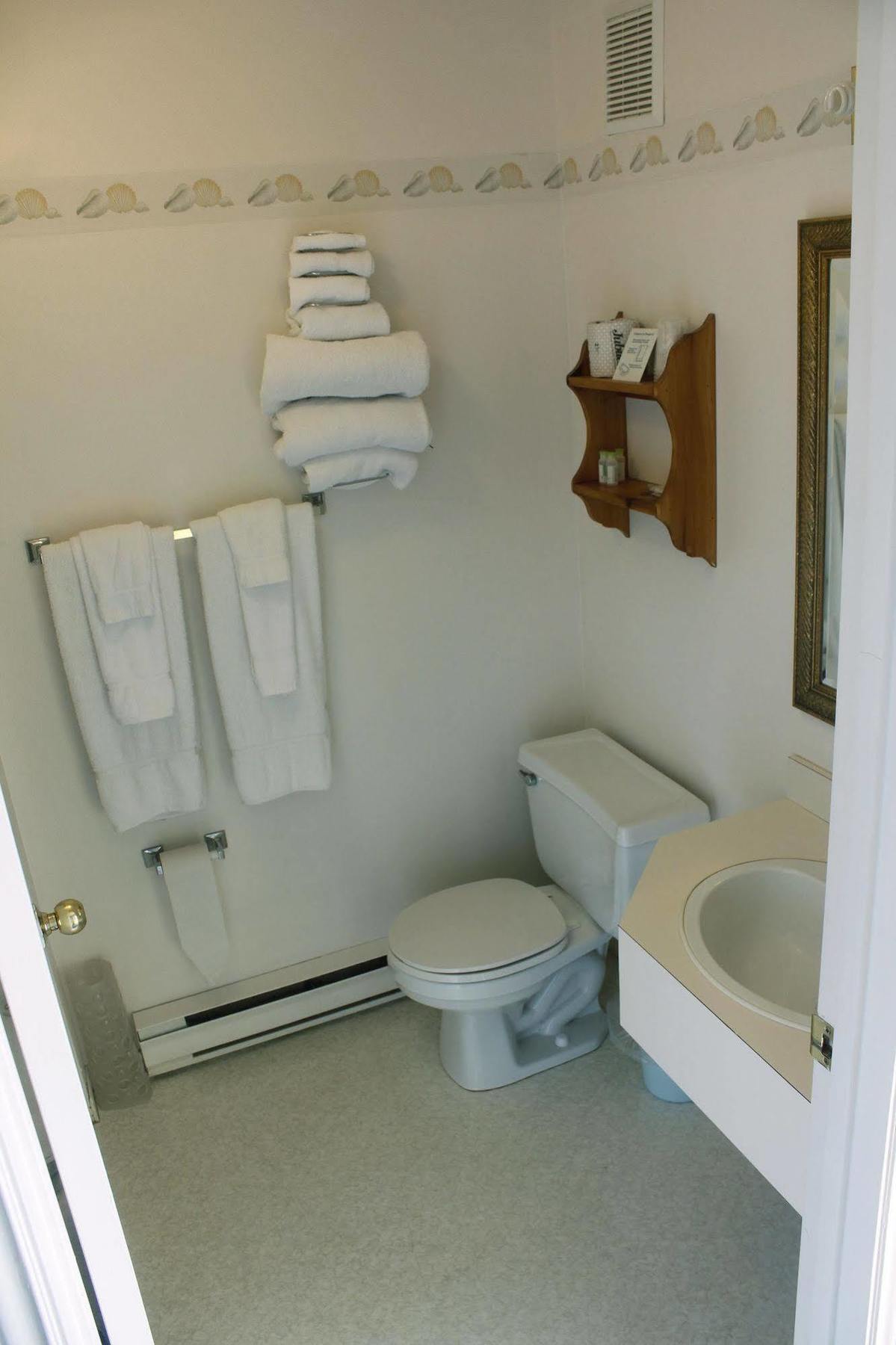 Brier Island Lodge Westport Экстерьер фото