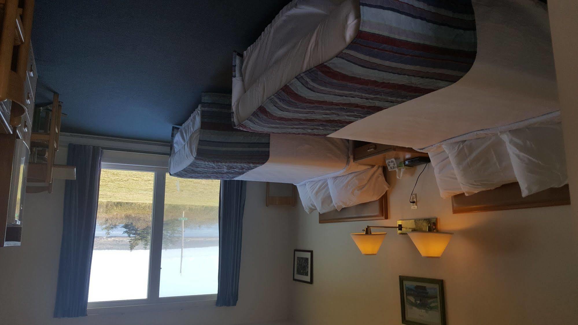 Brier Island Lodge Westport Экстерьер фото