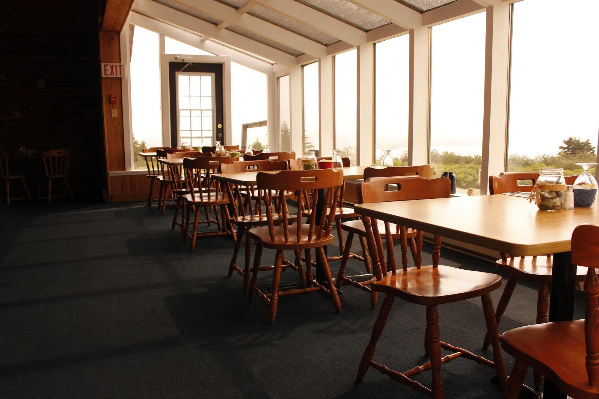 Brier Island Lodge Westport Экстерьер фото
